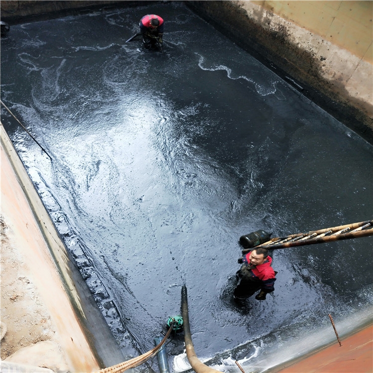 西充废水池清理